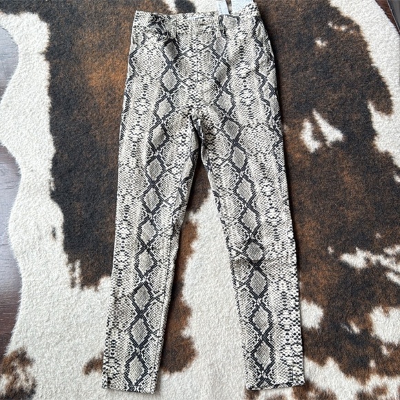 Zara never used pants stunning , size USA 4 - Picture 2 of 7